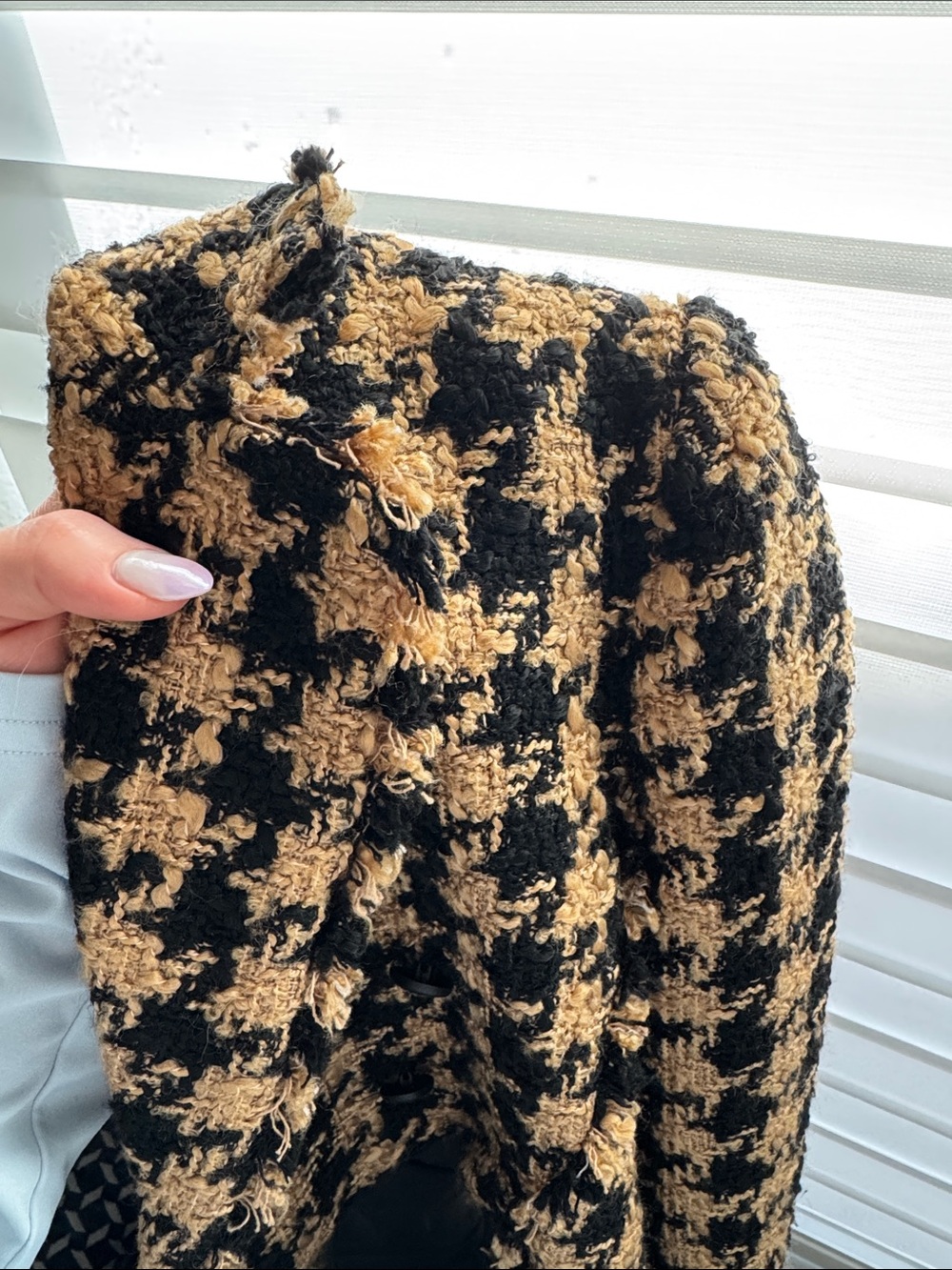 Zara Black and Tan Houndstooth Coat and matching mini skirt - Picture 9 of 9